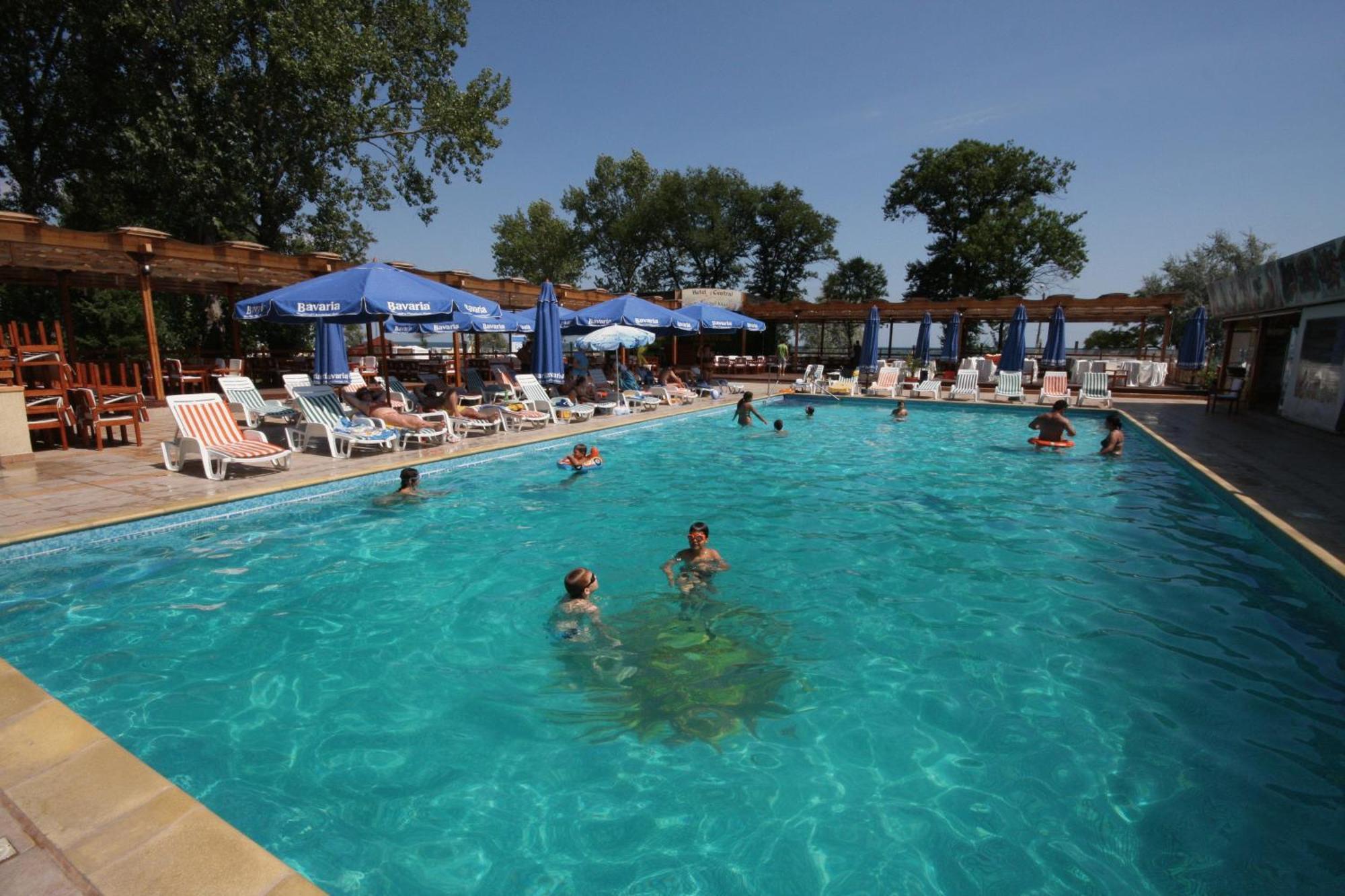 Hotel Central Mamaia Luaran gambar