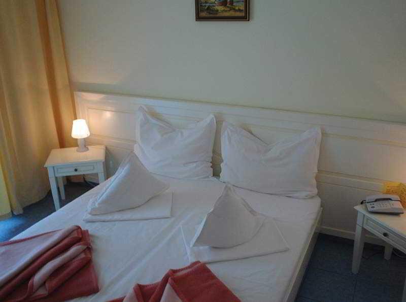 Hotel Central Mamaia Luaran gambar