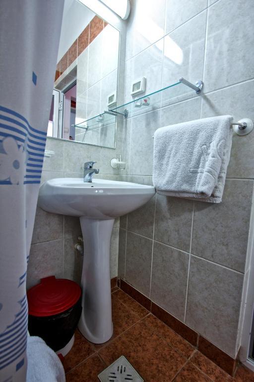 Hotel Central Mamaia Bilik gambar