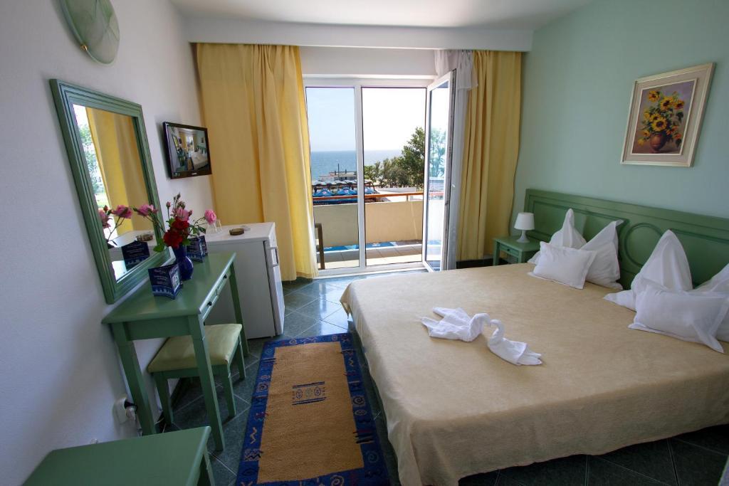 Hotel Central Mamaia Bilik gambar